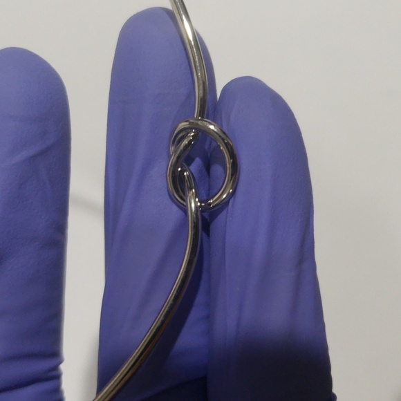 Minimal Silver Knot Necklace – Stylish Choker Pendant, Modern Jewelry for Women - Picture 9 of 9